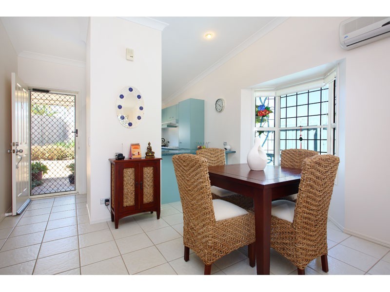 13.11 Trevally Crescent, Manly West QLD 4179