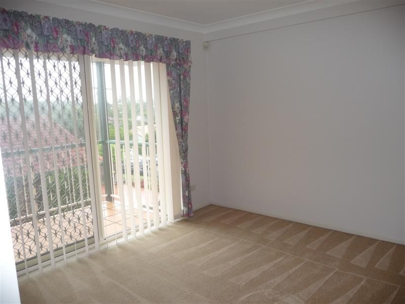 2 / 28 Osterley Road, Carina Heights QLD 4152