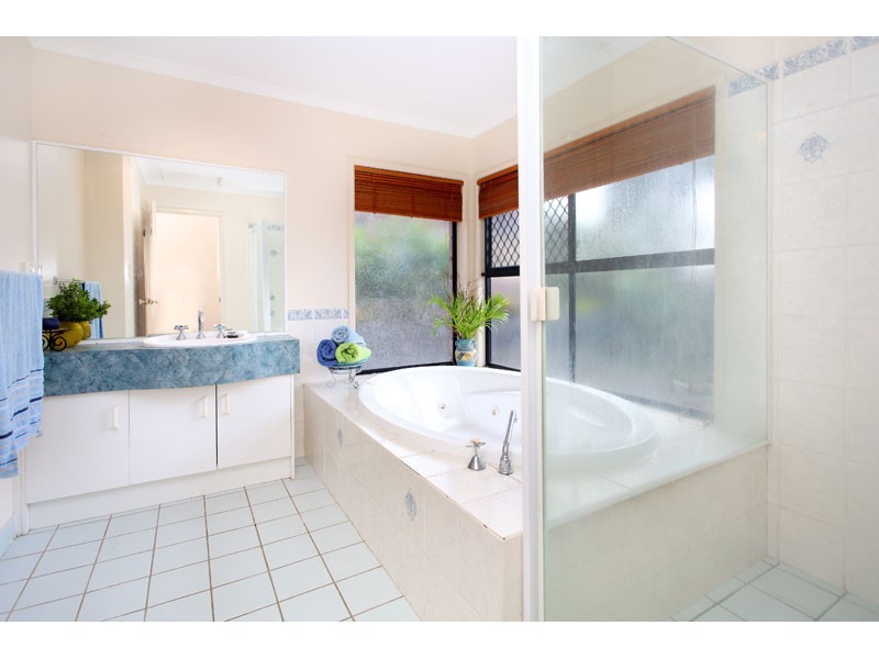 39 Michelangelo Crescent, Mackenzie QLD 4156