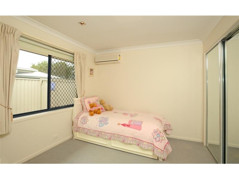 17 Melaleuca Place, Carindale QLD 4152