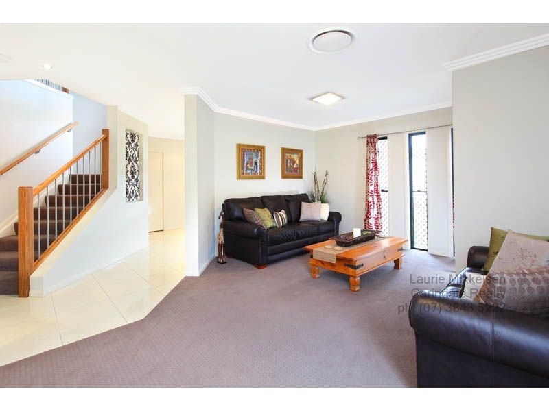 10 Wilson Place, Gumdale QLD 4154