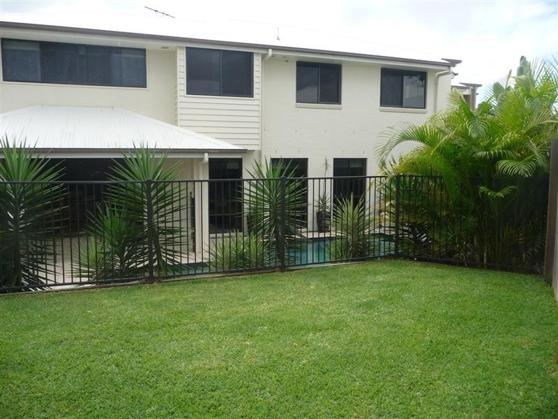 10 Wilson Place, Gumdale QLD 4154