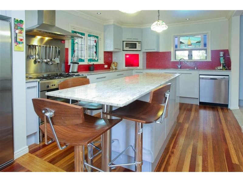 17 Casmaria Street, Mansfield QLD 4122