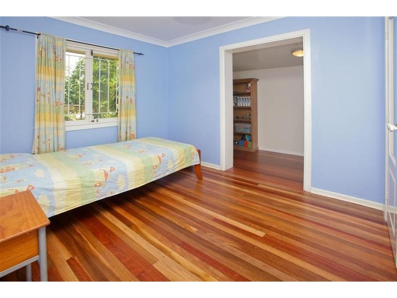 17 Casmaria Street, Mansfield QLD 4122