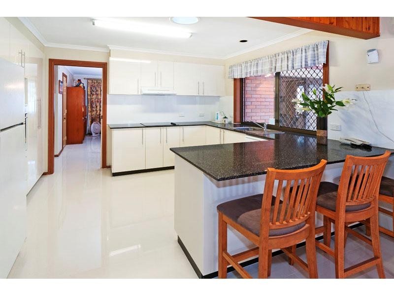 397  Winstanley Street, Carindale QLD 4152