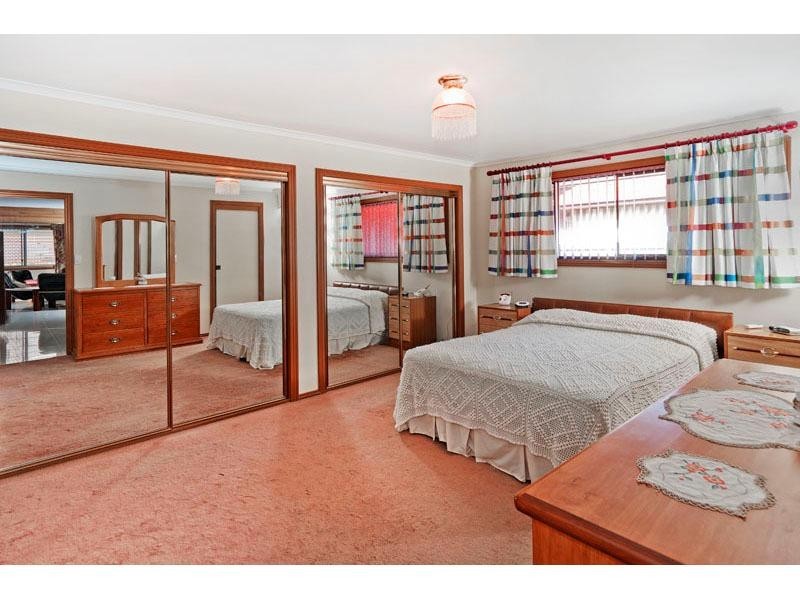 397  Winstanley Street, Carindale QLD 4152