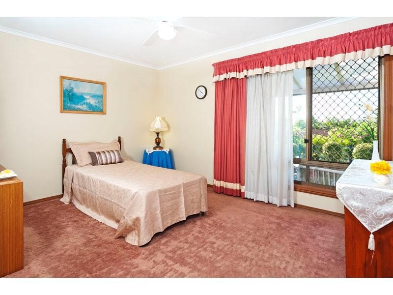 397  Winstanley Street, Carindale QLD 4152
