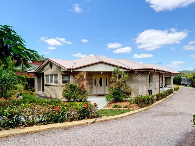 10 Mansfield Place, Mansfield QLD 4122