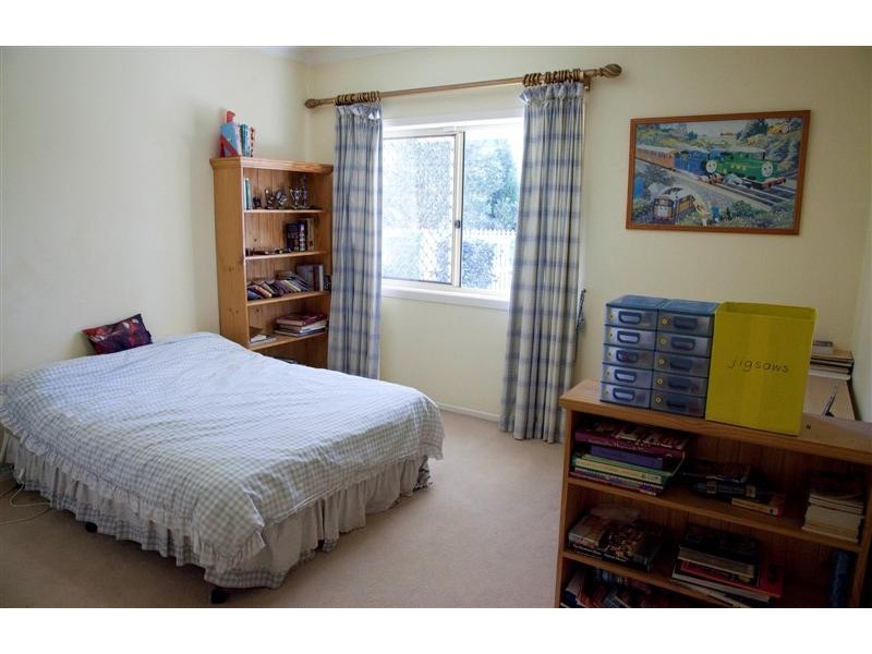 10 Mansfield Place, Mansfield QLD 4122