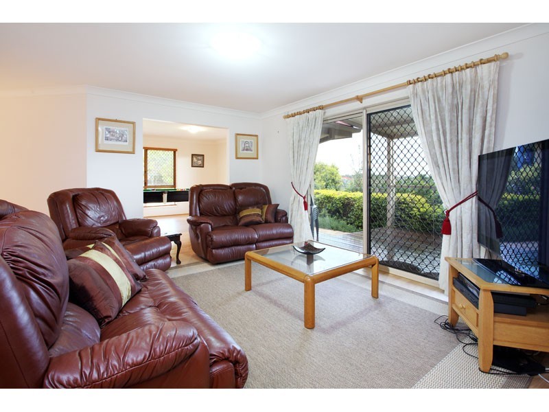 11 Fig Tree Close, Mackenzie QLD 4156