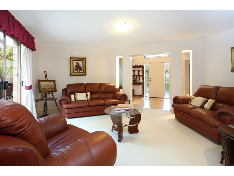 11 Fig Tree Close, Mackenzie QLD 4156