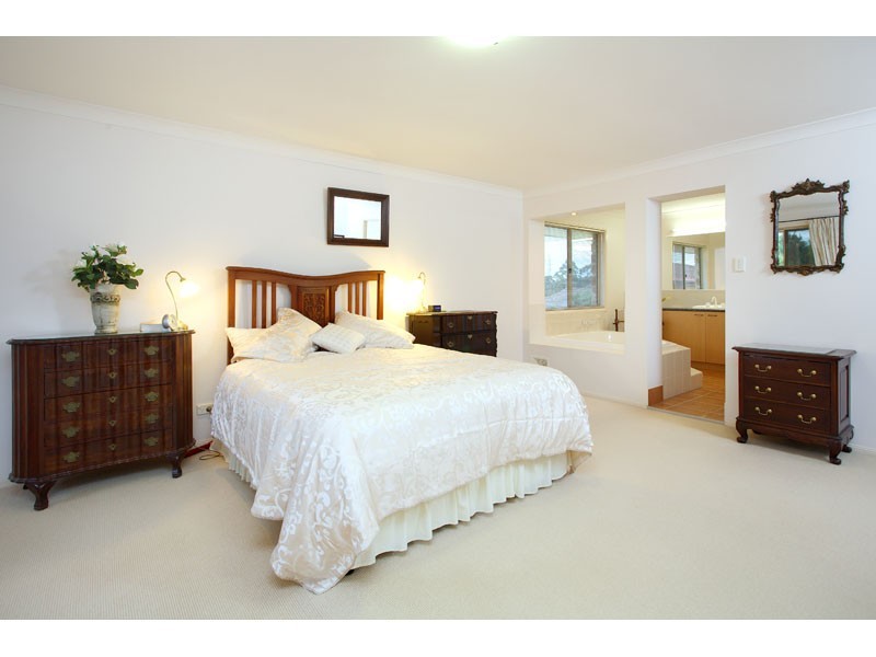 11 Fig Tree Close, Mackenzie QLD 4156