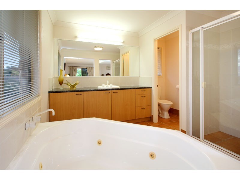 11 Fig Tree Close, Mackenzie QLD 4156