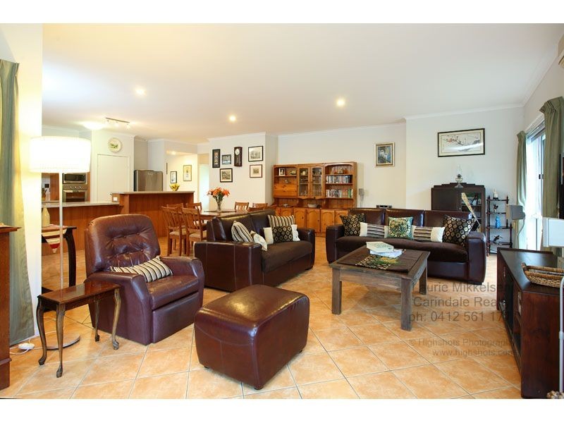 81 Oak Place, Mackenzie QLD 4156