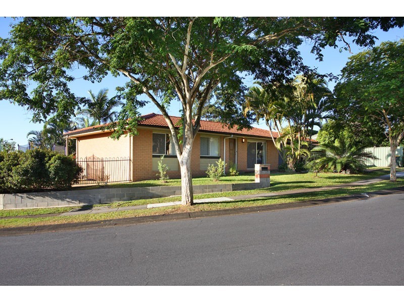 2 Melon Street, Mansfield QLD 4122