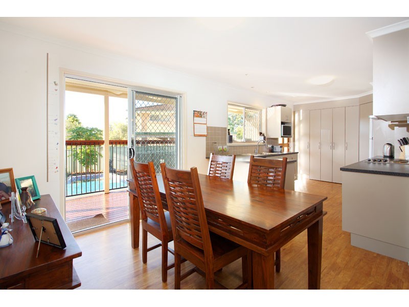 2 Melon Street, Mansfield QLD 4122