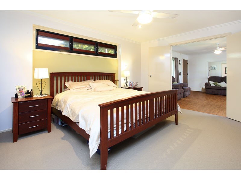 2 Melon Street, Mansfield QLD 4122