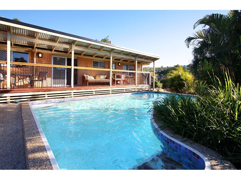 2 Melon Street, Mansfield QLD 4122