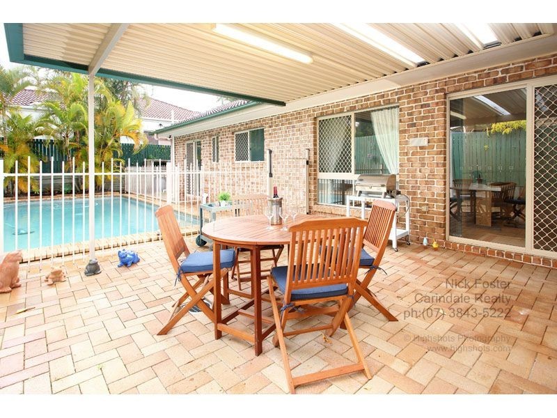 37 Amersham Crescent, Carindale QLD 4152