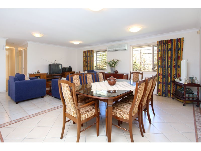6 Wallen Place, Wynnum West QLD 4178