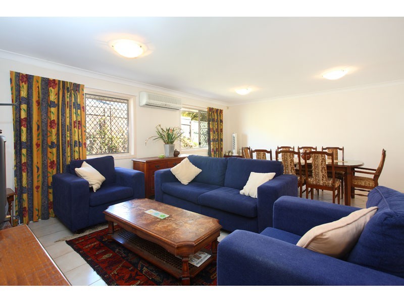 6 Wallen Place, Wynnum West QLD 4178