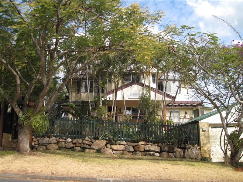 17  Casmaria Street, Mansfield QLD 4122