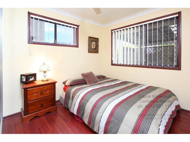 9  Pavuvu Street, Mansfield QLD 4122