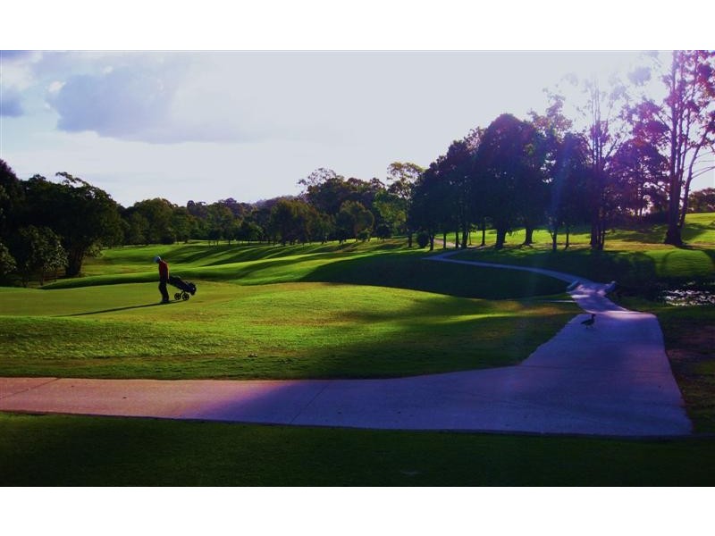 16 Ashbourne Close, Carindale QLD 4152