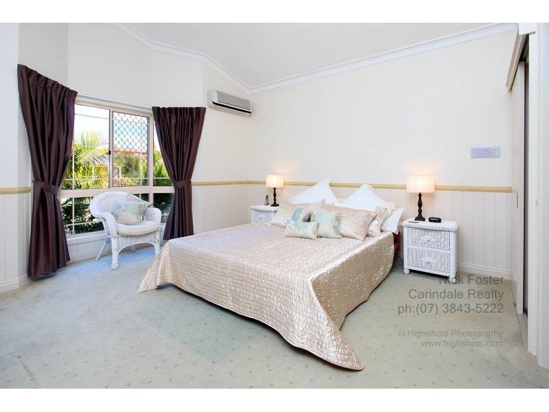 37 Amersham Crescent, Carindale QLD 4152