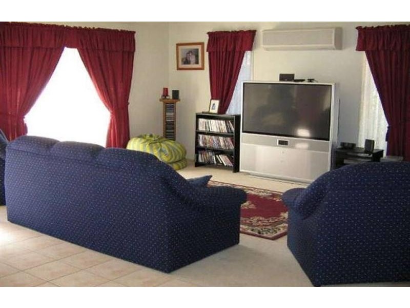 85 Matthews Way, Wakerley QLD 4154