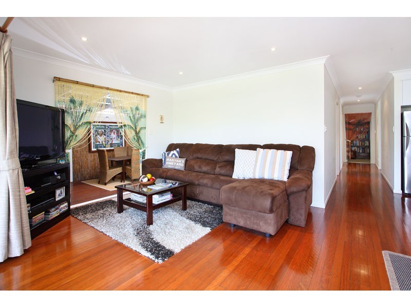 83 Hendren Street, Carina QLD 4152