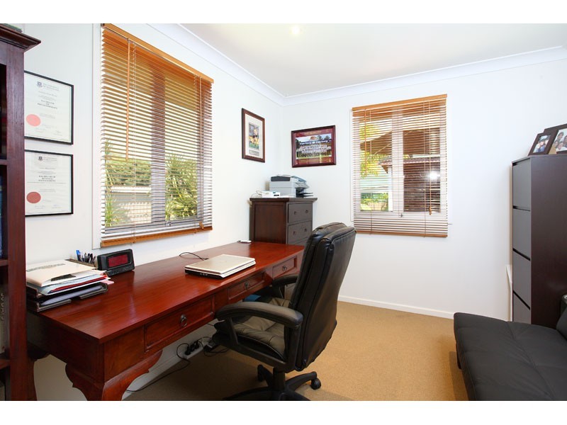 83 Hendren Street, Carina QLD 4152