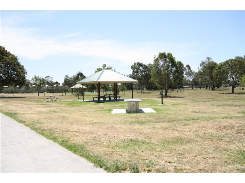 40 Preston Road, Carina QLD 4152