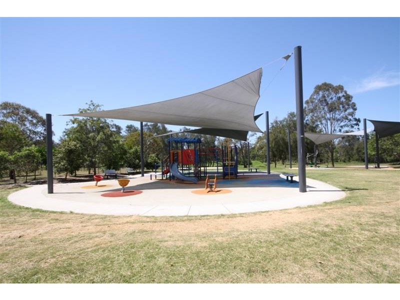 40 Preston Road, Carina QLD 4152