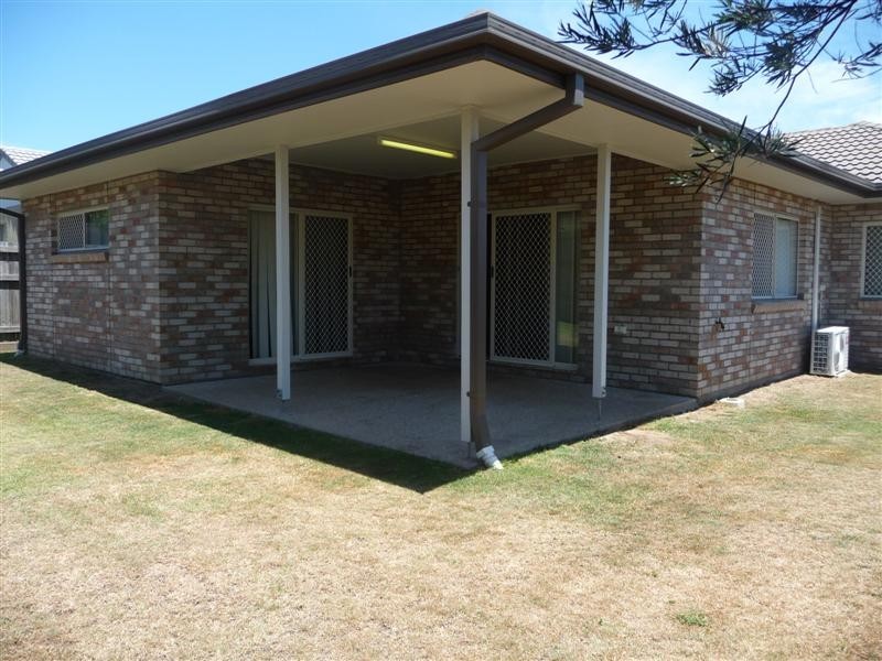 11 Jasmine Street, Wakerley QLD 4154