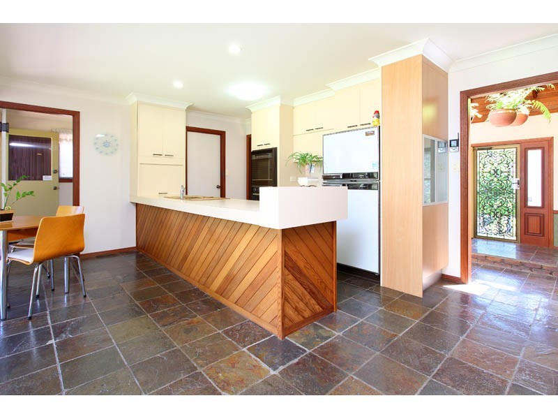 5 Waverney Court, Carindale QLD 4152