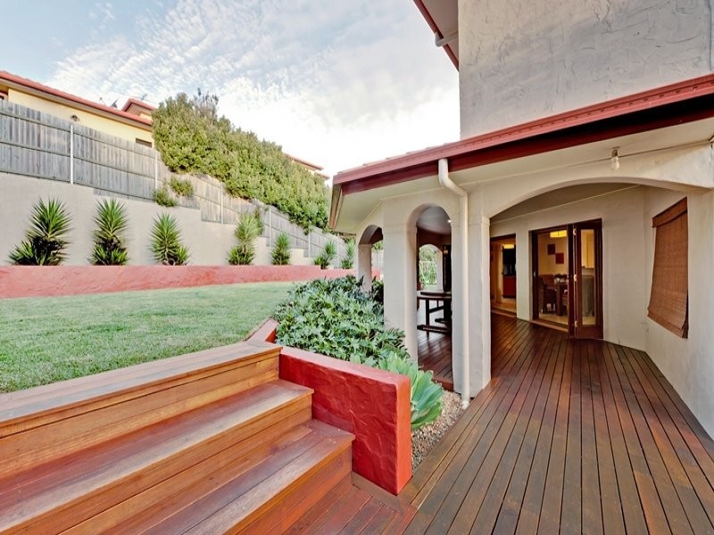 11 Ashbourne Close, Carindale QLD 4152