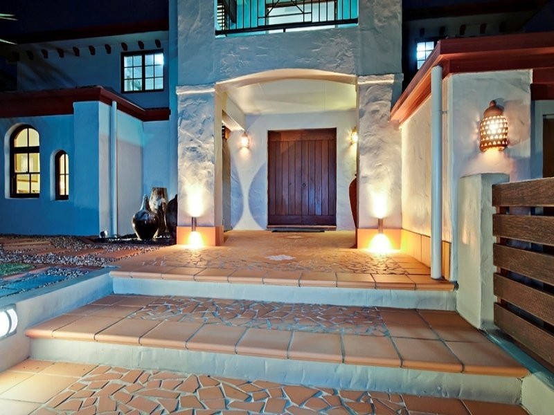 11 Ashbourne Close, Carindale QLD 4152