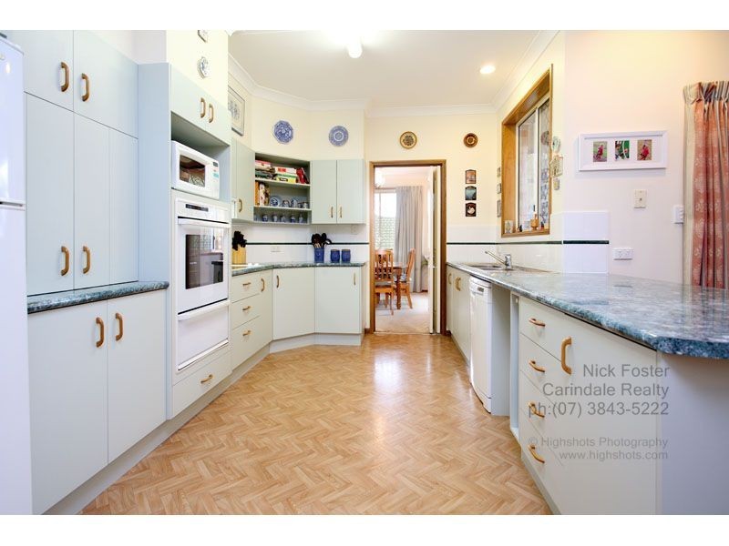 6 Lonsdale Place, Wishart QLD 4122