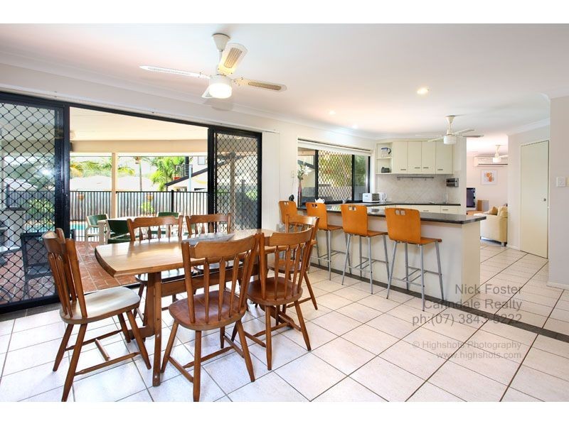 113 Cribb Road, Carindale QLD 4152