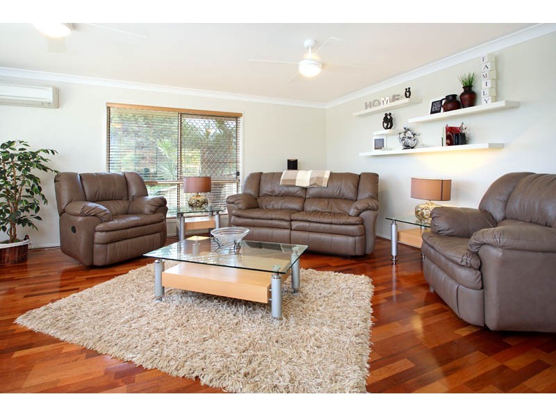 10 Empress Drive, Carindale QLD 4152