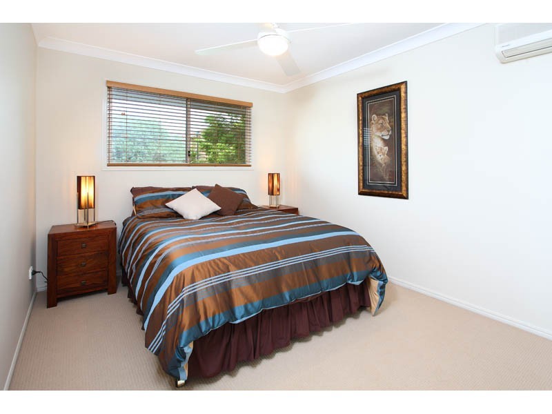 10 Empress Drive, Carindale QLD 4152