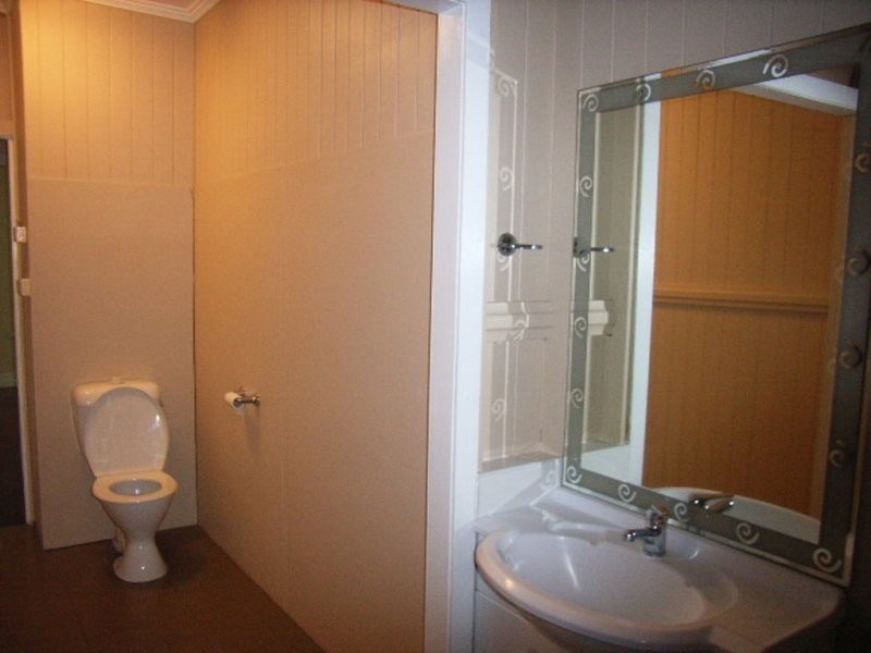 63 Albert Street, Camp Hill QLD 4152