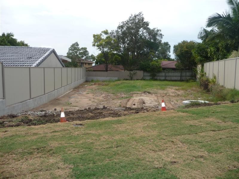 5 Lindisfarne Street, Carindale QLD 4152