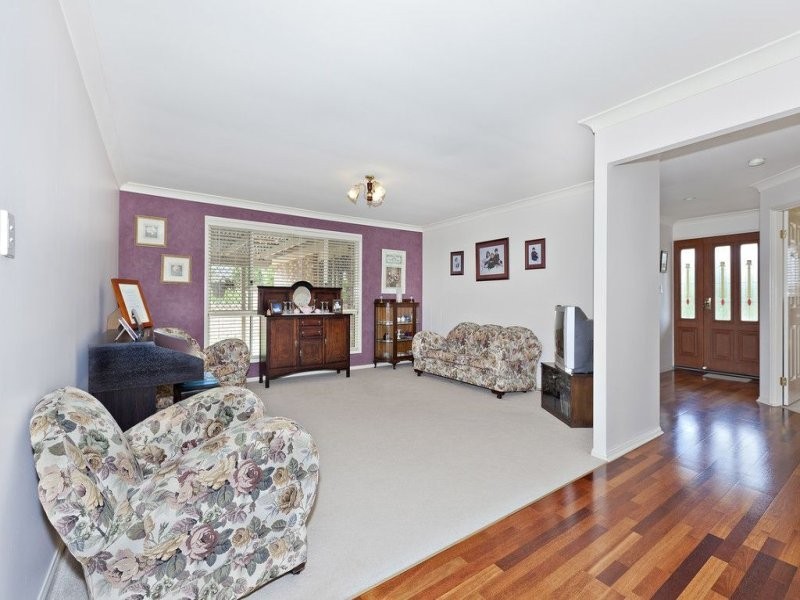 17 Waratah Close, Mackenzie QLD 4156