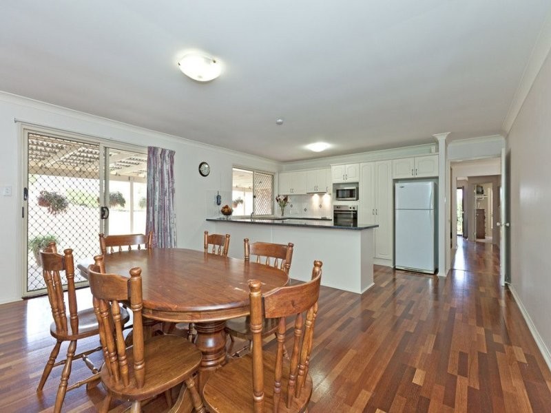 17 Waratah Close, Mackenzie QLD 4156