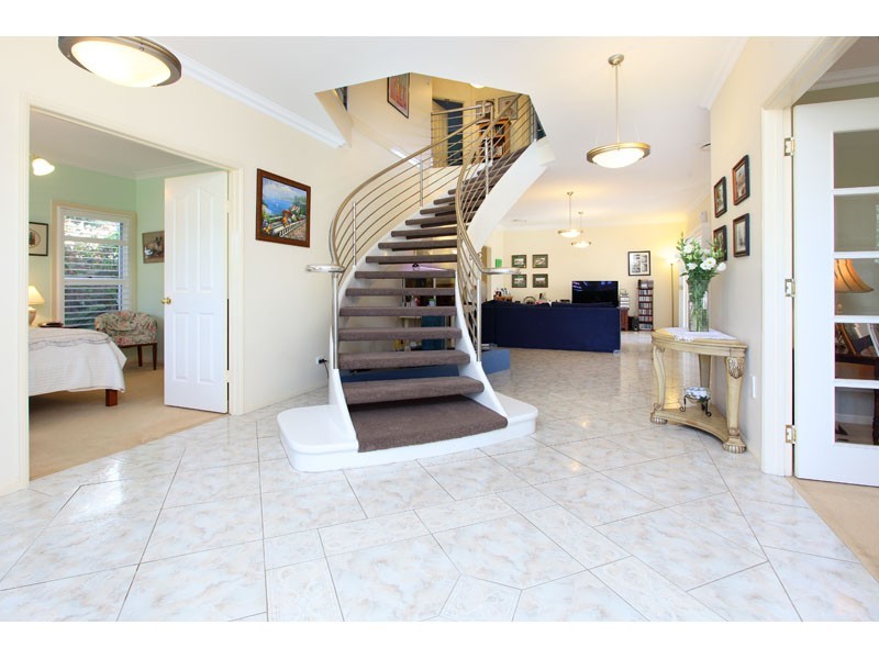 38 Woodland Street, Carindale QLD 4152