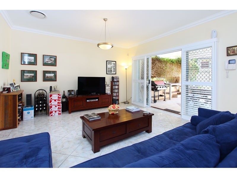 38 Woodland Street, Carindale QLD 4152