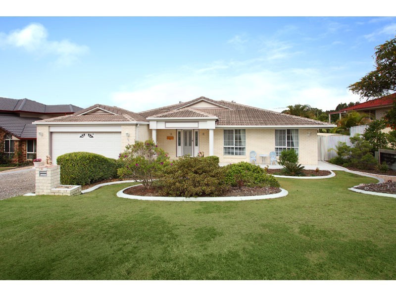 16 Oak Place, Mackenzie QLD 4156