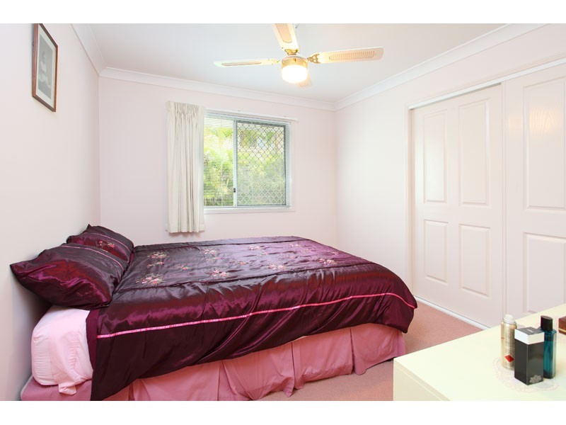 16 Oak Place, Mackenzie QLD 4156